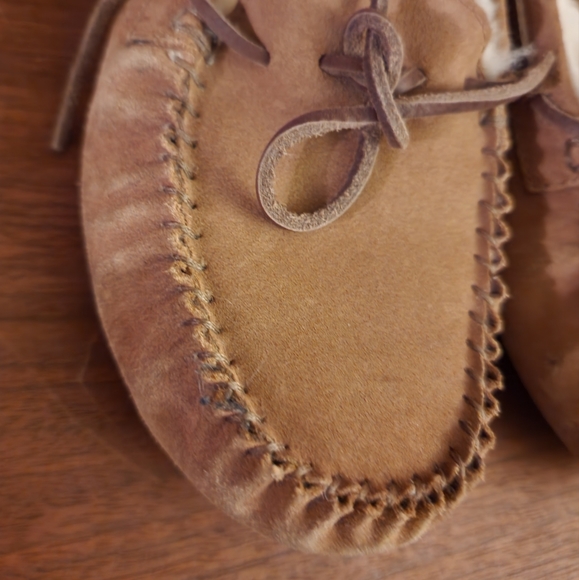 Ugg Dakota moccasins - Picture 7 of 16